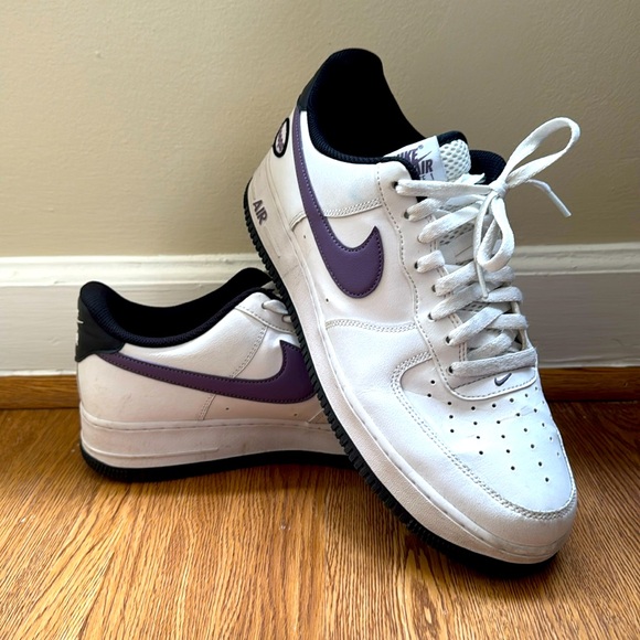 Nike Air Force Ones “Hoops Edition” Size 11.5 White & Purple - Picture 1 of 5